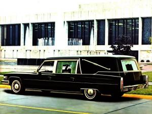 1975 Cadillac Superior Sovereign Landaulet